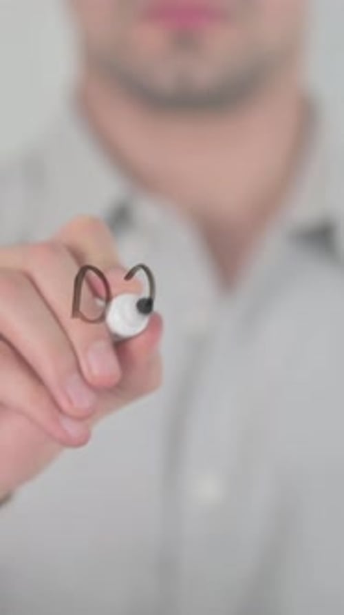 Mach es selbst, mit der Hand auf den Bildschirm schreiben, vertikales Video