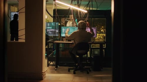 Un hacker à succès célèbre ses succès en matière de phishing sur PC