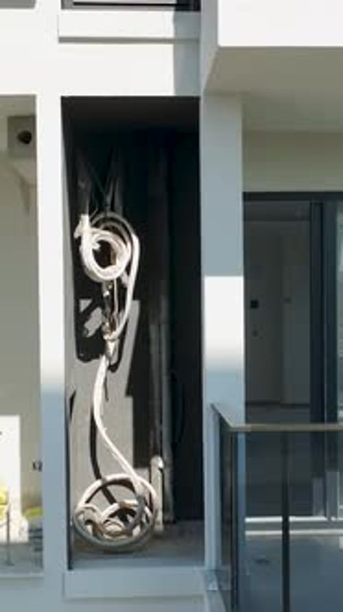 Vertical Video Vertical Development Window Installation and Advancements in Facade Work