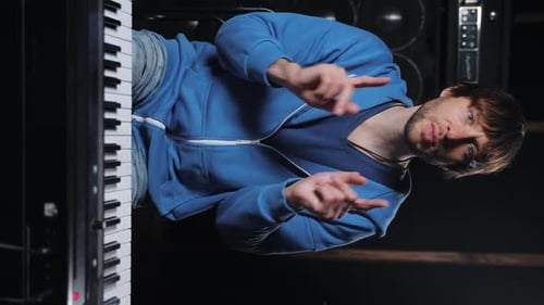 Man playing the electric keyboard