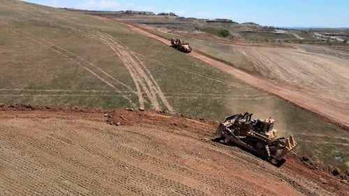 Heavy machinery equipment performing earth work