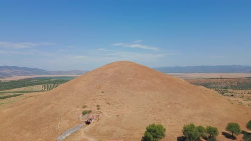 Bin Tepe is an archaeological site on the southern shore of Marmara Lake