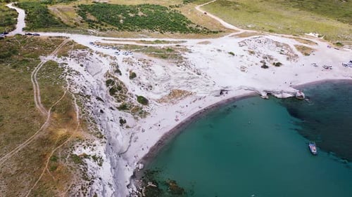 vista de pájaro de la bahía de Izmir Delikli