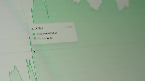 Programador de negocios de TI de tecnología de la información que desarrolla una nueva aplicación, software digital, aplicación móvil