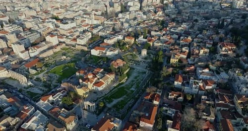 Révélation par drone du Forum romain et de la Tour des Vents, Athènes, Grèce