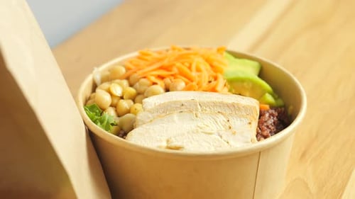 Chicken and Vegetable Food Bowls with Brown Rice