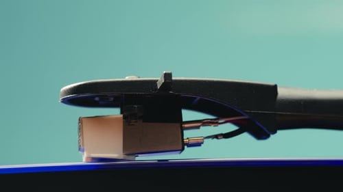 Close up of record player stylus on vinyl