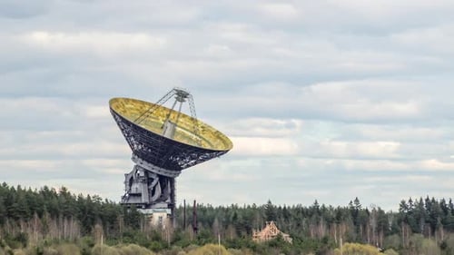 Centro de antenas do observatório perto de Kalyazin. Rússia.