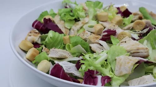 Delicious Chicken Salad with Lettuce and Croutons