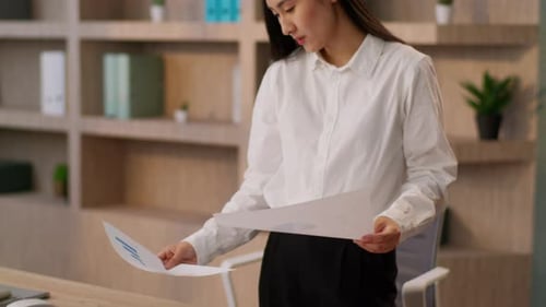 Professionelle asiatische japanische Geschäftsfrau Weibliches Mädchen Koreanische chinesische Geschäftsfrau Büroangestellte