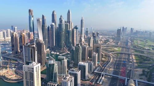 Dubai Marina.