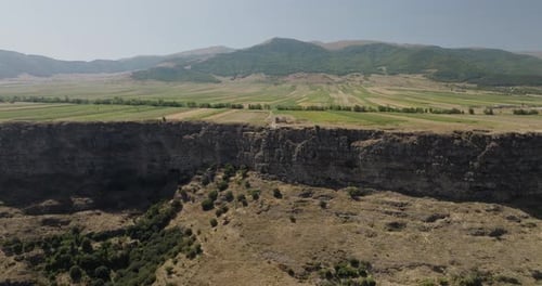 Vue aérienne du monastère d'Odzun, Arménie.