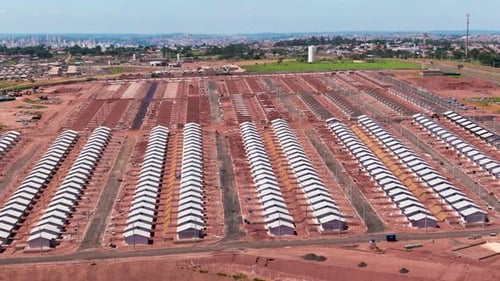 Vue panoramique aérienne de logements populaires à la lumière du jour