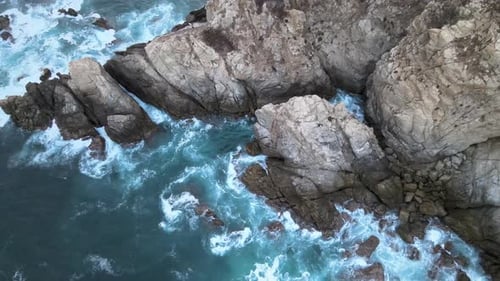 Tilt down above cliff in Oaxaca coast, Mexico. Video 4k