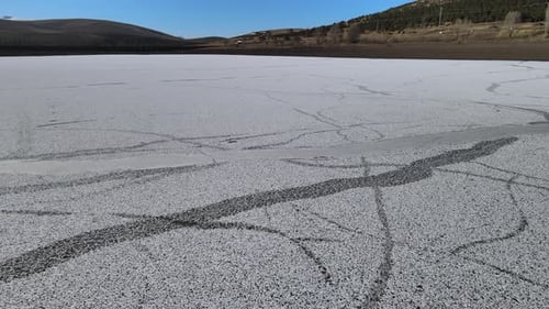 Drohne aus gefrorenen Seen