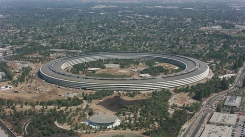 Купертино, Калифорния, около 2017 г., вид с воздуха на Apple Park, новую штаб-квартиру Apple Inc.