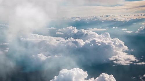 Luftbild der weißen Wolken am Himmel