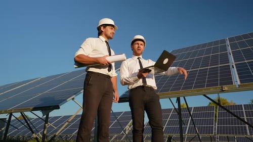 Two Investors Discuss Solar Power Station Performance