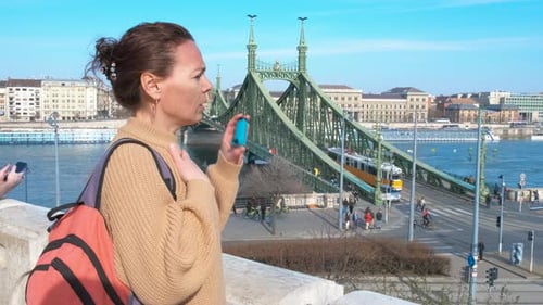 Femme asthmatique au printemps