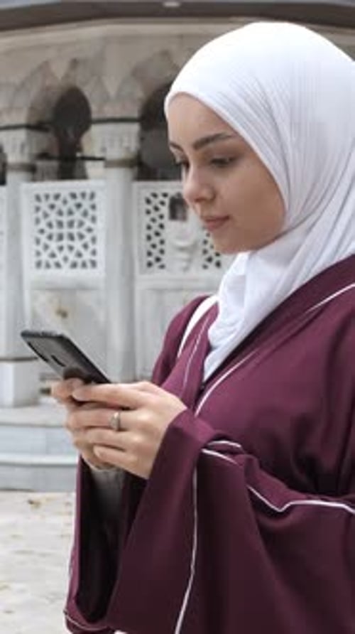Girl Showing Green Screen