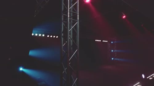 Dynamic Stage Lights for Concerts and Live Events