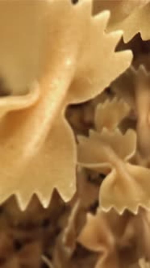 Farfale Pasta Falls Down Filmed on a Highspeed Camera at 1000 Fps