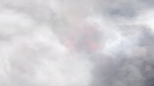 Dunkler Himmel, beleuchtet von starken Gewittern, Animation