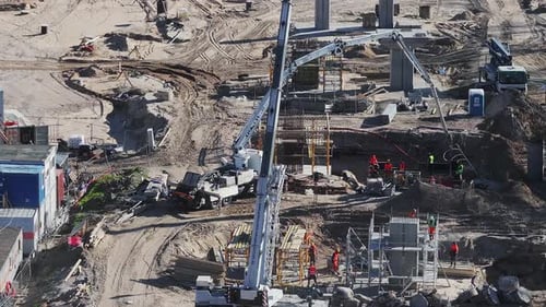 Aktive Baustelle der Southern Bridge Phase 4 in Riga