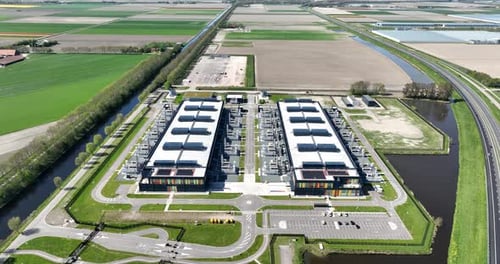 Centro de computación, servicio en la nube, computación cuántica, espacio de servidores, Middenmeer, Países Bajos.