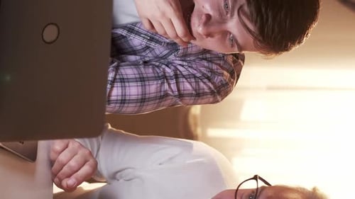 Licitaciones verticales de ocio familiar por Internet en línea