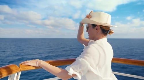 Experience Relaxing Cruise Views on a Beautiful Sunny Day at Sea
