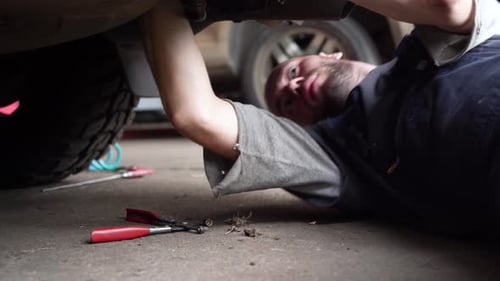 Auto Mechanic Repairs SUV Auto Repair Shop