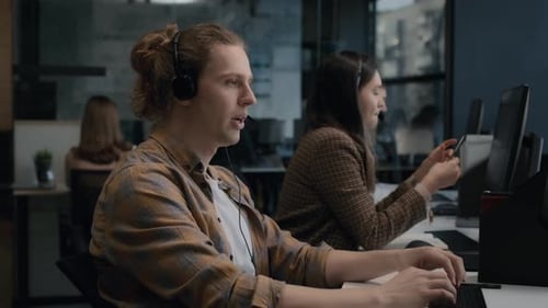 Call Center and Helpful Customer Service 24-7. Use Desktop Pc at Computer