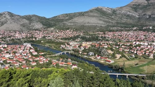 Panorama de la ciudad de Trebinje, Bosnia y Herzegovina