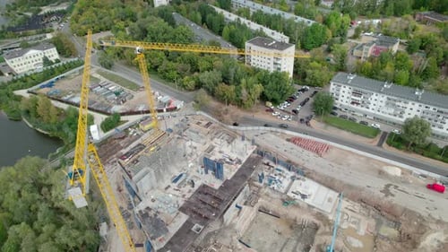 La periferia de la ciudad ofrece una visión de una gran área lista para la construcción