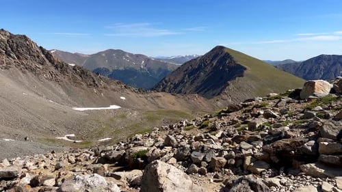Grays and Torreys Peak Trail, i70, vista catorce años, 14 de junio, julio, verano, cielo azul de Colorado, Rocky Mount