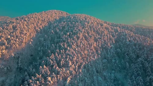 Spectacular Sunset Views in Snowy Mountains