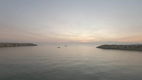 Vidéo prise par Drone du magnifique lever de soleil sur la plage de Kumkoy Halk Plaji