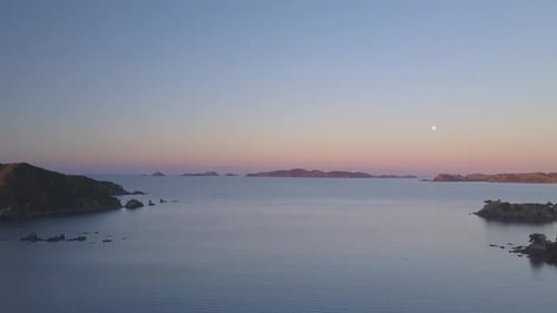 Noite na costa da Nova Zelândia