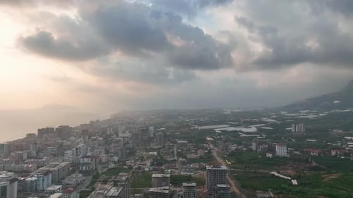 Buntes Panorama über die Stadt Luftaufnahme 4 K Alanya Türkei