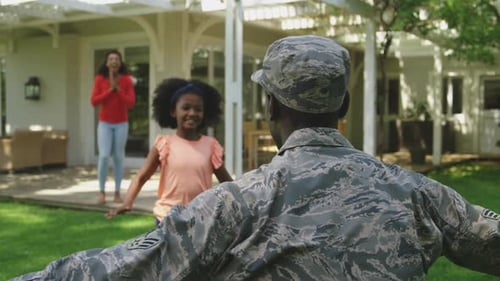 Soldier Returns Home to Loving Family Reunion