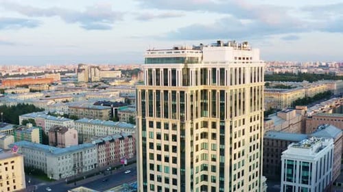 Bürogebäude aus Glas in Sankt Petersburg, Russland