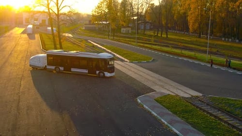 Elektrobus auf der Teststraße