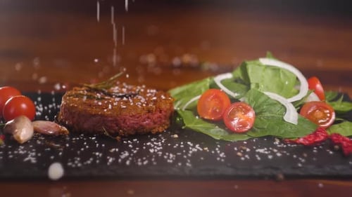 Burger végétalien à base de plantes Fake Vegeterian Boeuf Viande Gros plan Frais Impossible Veggie Food Beyond