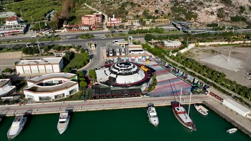 Iates no porto, vista aérea, 4 K, Alanya, Turquia