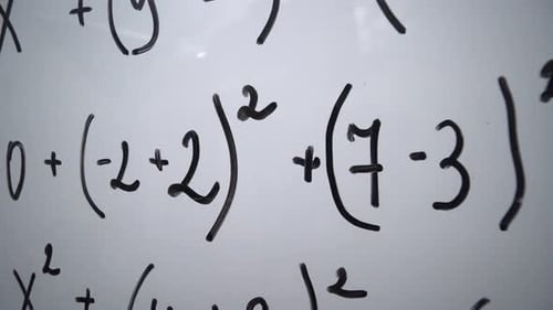Mathematik-Gleichung auf Whiteboard