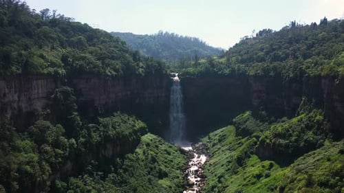 Paysage étonnant des cascades de Tequendama