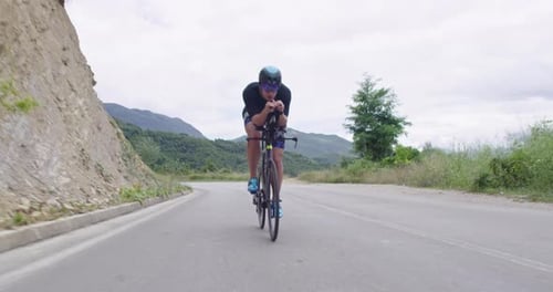 Triathlon Sportsman Athlet Radfahrer Reiten Professionelles Rennrad