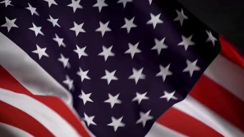 US-Flagge weht am Unabhängigkeitstag in Amerika im Wind