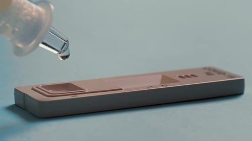 Dropper Adds Sample to Rapid Medical Test